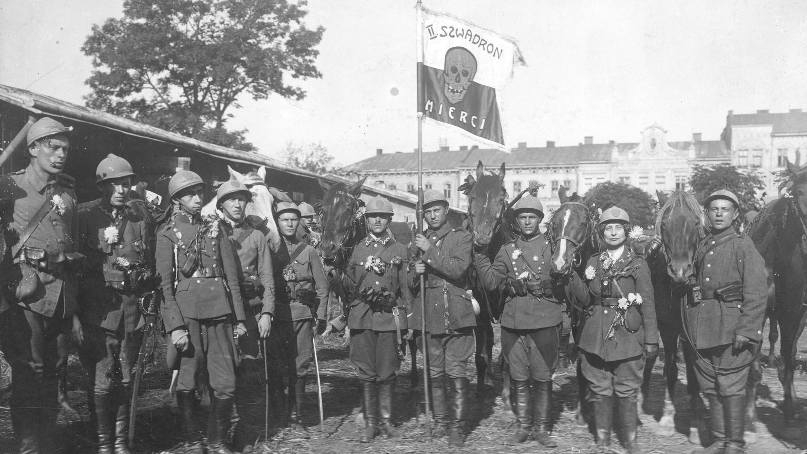 Polish and Soviet cavalry clash at Komarów in 1920, one of the last great cavalry battles