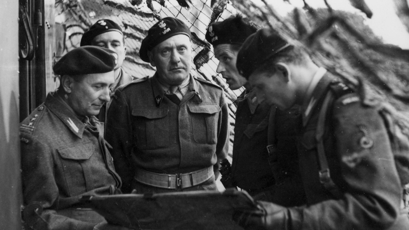 General Stanisław Maczek and Colonel Kazimierz Dworak at a briefing of the Polish 1st Armoured Division