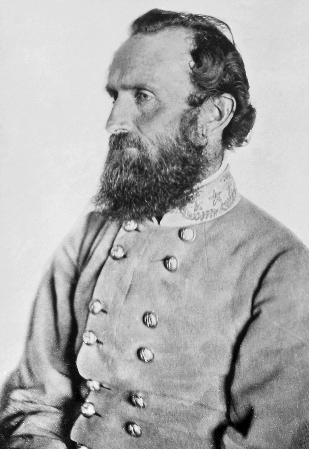 Black and white photograph of Stonewall Jackson in a Confederate uniform