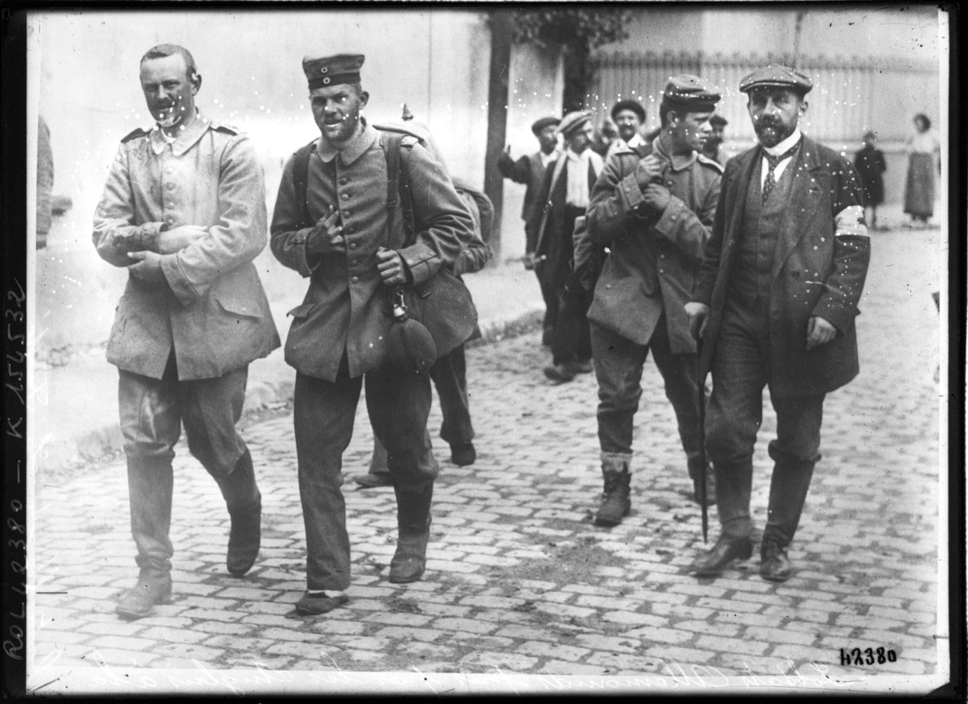 Niemieccy jeńcy pod brytyjską strażą w 1914 roku