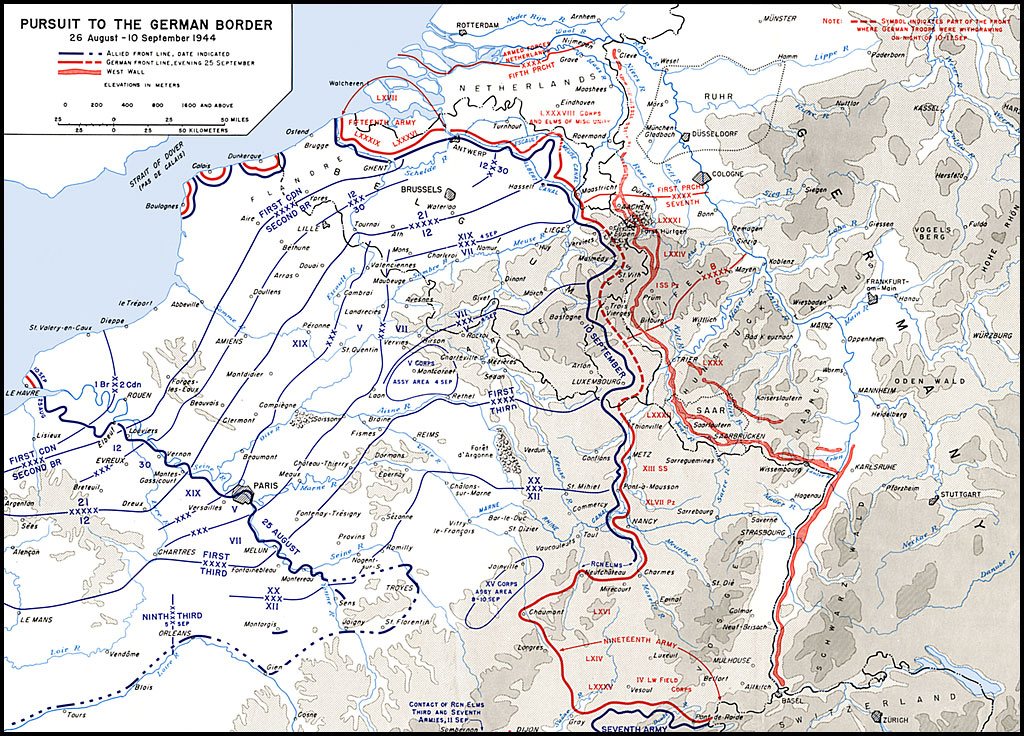 Mapa północnej Francji i Beneluksu z liniami alianckich armii zbliżających się do granicy Niemiec